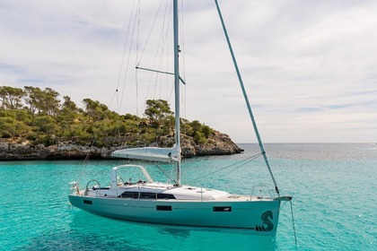 Charter Sailboat Beneteau Oceanis 41.1 Corfu