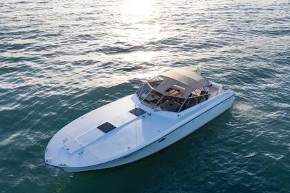 Hire Motor yacht Itama Itama 38 Positano