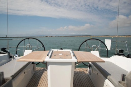 Noleggio Barca a vela  Oceanis 40.1 Olbia