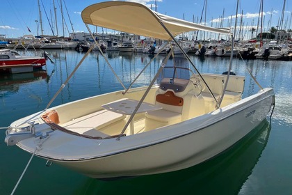 Location Bateau à moteur Invictus Capoforte fx199 Vendres