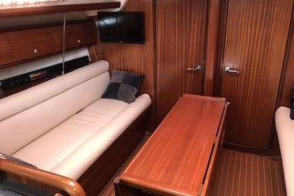 Se alquila velero con patrón