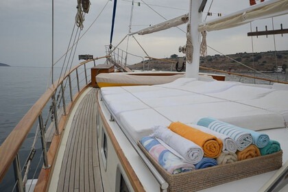 Blue Cruise with our Wooden Gulet