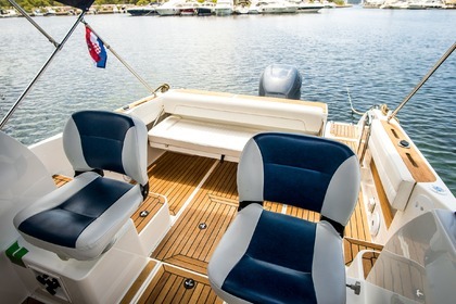 Galeon Galia 700
