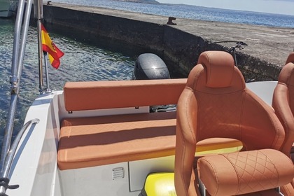 Private Boat Trip - Charter  Can Picafort ·