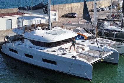 Location Catamaran Lagoon 55 Barcelone