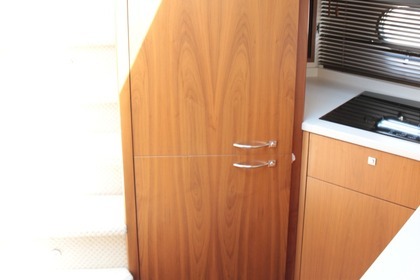 Sunseeker Predator 64