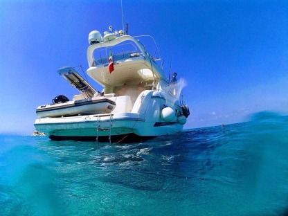 Charter Motorboat Cranchi Atlantic 48 Tropea