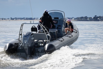 Bombard Explorer 700 - 200 CV