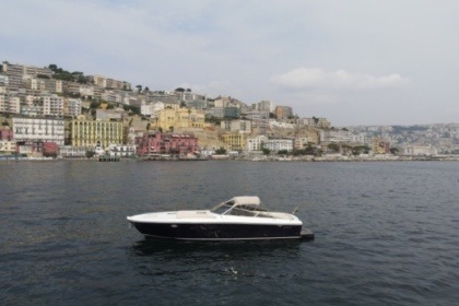 Noleggio Barca a motore Itama 40 Napoli