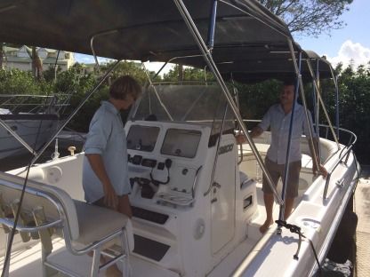 Location Bateau à moteur Century Boats Century 3200 Le Marigot