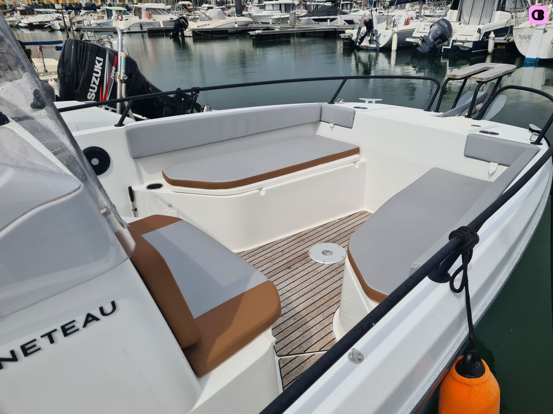 Bateau à moteur Beneteau Flyer 8 Spacedeck 350cv 3