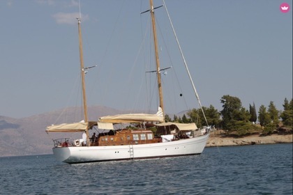 Location Voilier VIUDES  LAURENT GILES KETCH BERMUDIEN Sète