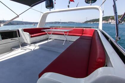 16m Yacht (10 CAPACITY) B30!