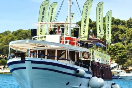 Hire Gulet Wooden boat Motonave Hvar