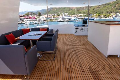 Alquiler de Yate a Motor Trawler de Lujo en Marmaris