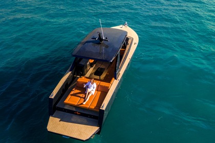 Motorboat Colnago 35 2023