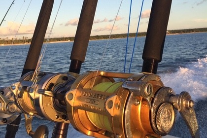 Contender 28' Center Console