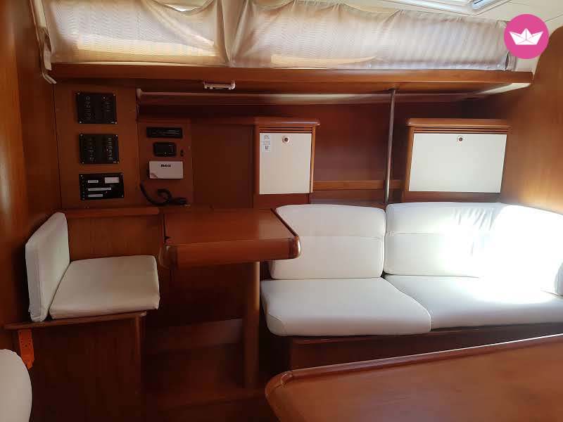 Sailboat Jeanneau Sun Odyssey 43 for rental