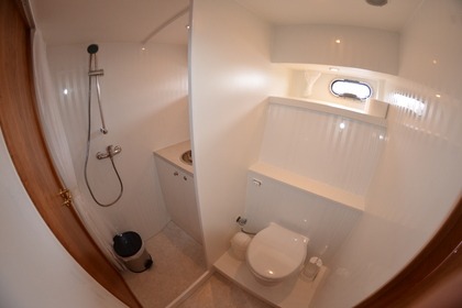 Ανακαλύψτε υπέροχες παραλί