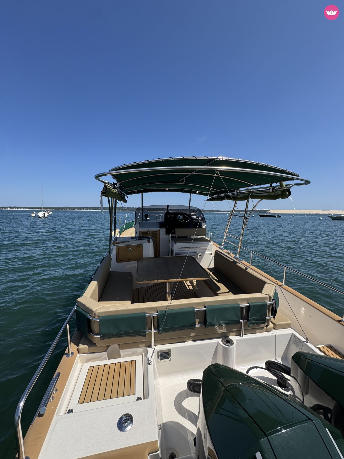 Bateau à moteur Beacher V10.2 400cv 8