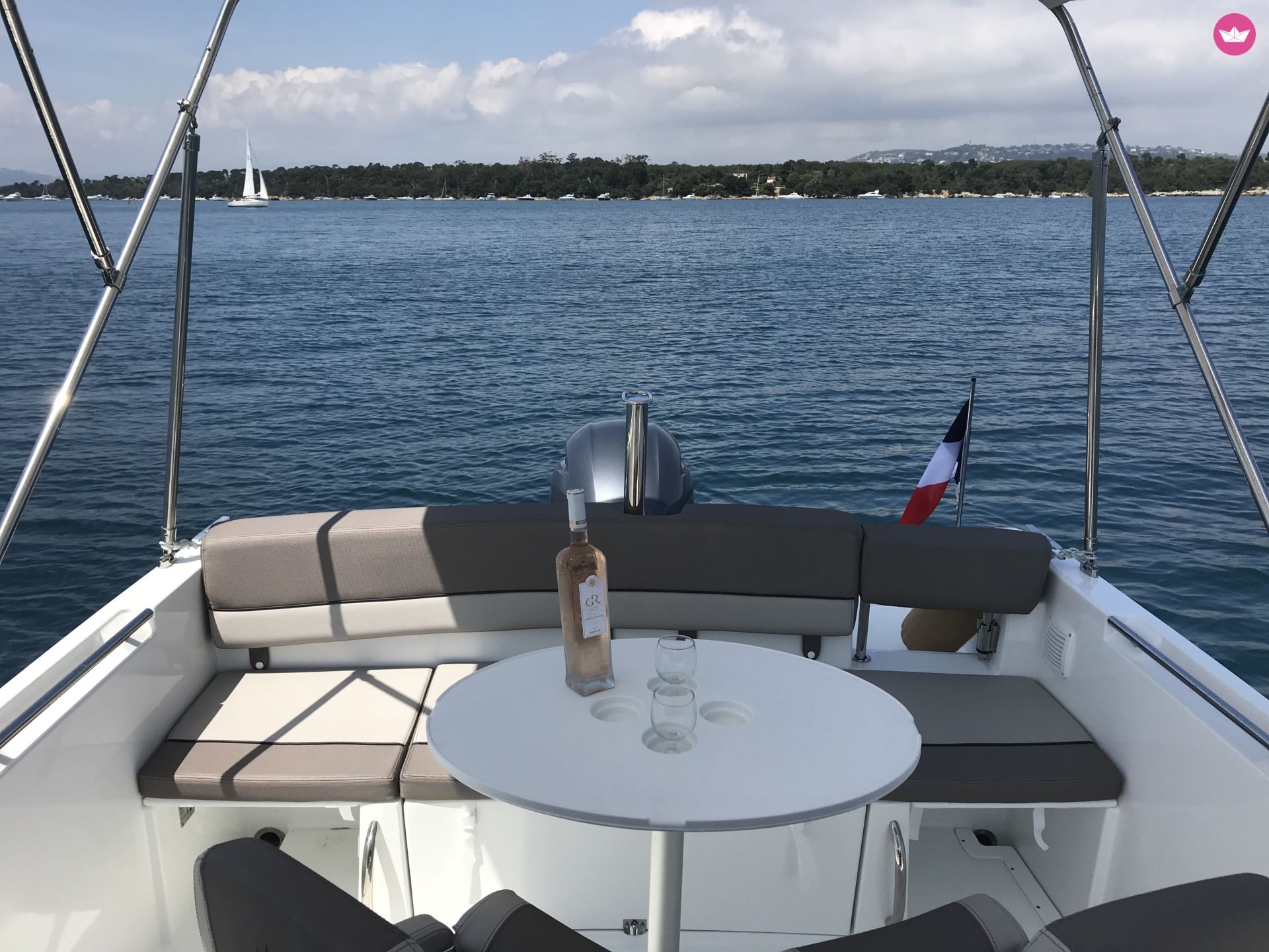 Bateau à moteur Jeanneau Cap Camarat 6.5 Cc Série 2 de particuliers et professionnels