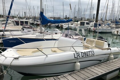 Hire Motorboat Beneteau Flyer 650 La Flotte