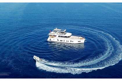 Luxury 21 Meter Motoryacht in Yalıkavak