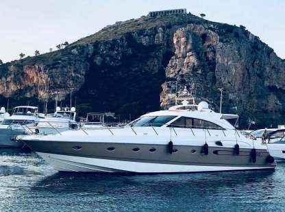 Location Bateau à moteur Princess V 65 Terracina