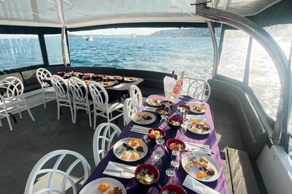 Private Event Yacht for 35 Guests – Group & Celebration Cruise