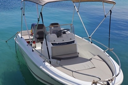 Jeanneau cap camarat