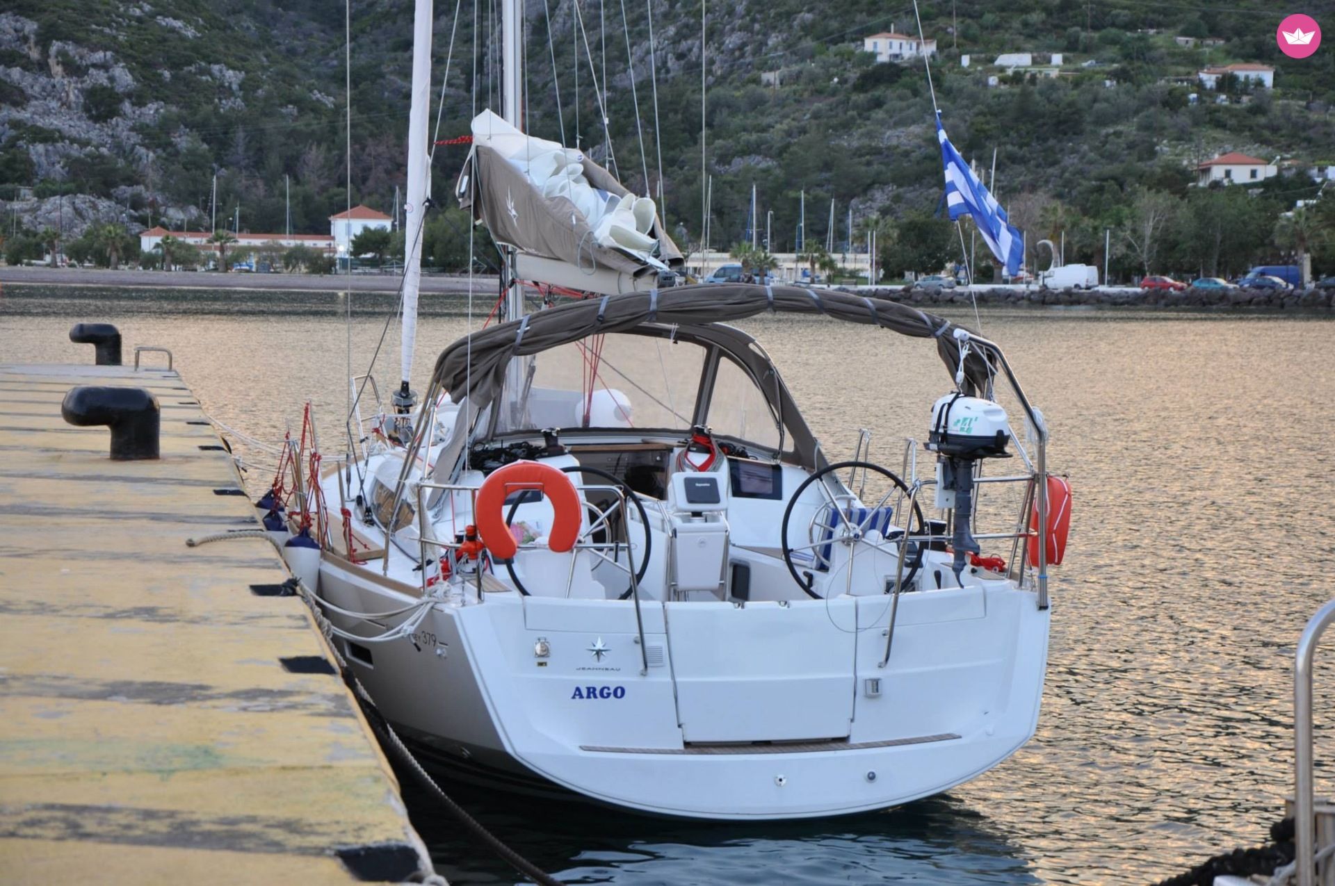 Sailboat Jeanneau Sun Odyssey 37.9 for rental