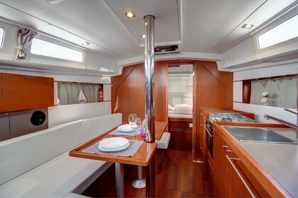Veleiro BENETEAU OCEANIS 35