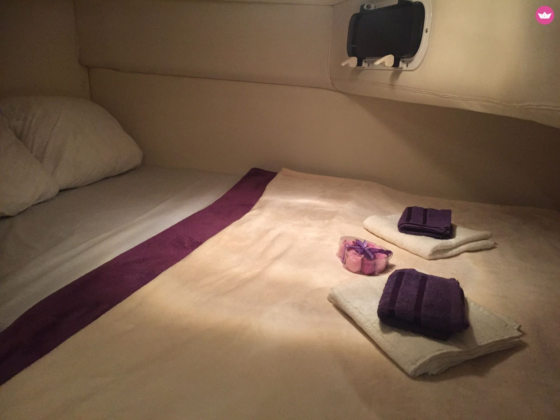 Motorboat Four Winns 258 Vista  