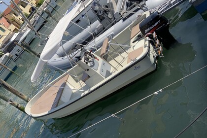 Rental Boat without license  Blumar 600 open panga Caorle