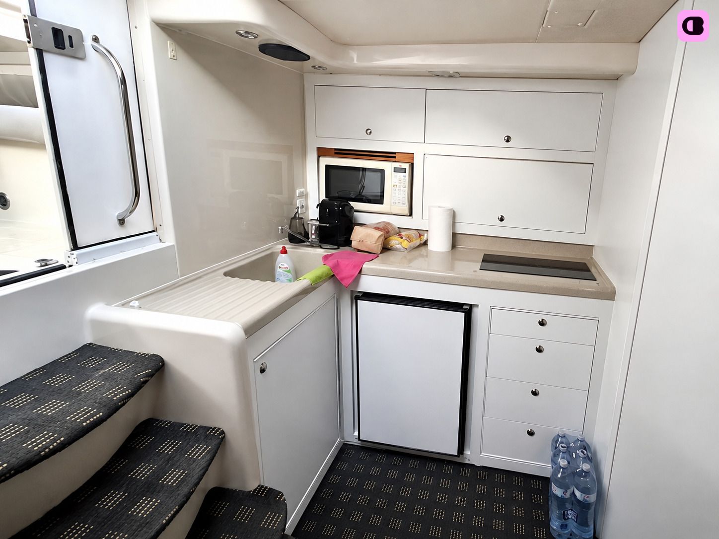 Bateau à moteur Riviera Riviera 43 off shore 1000cv 7