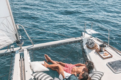 PRIVATE Catamaran Lagoon 440