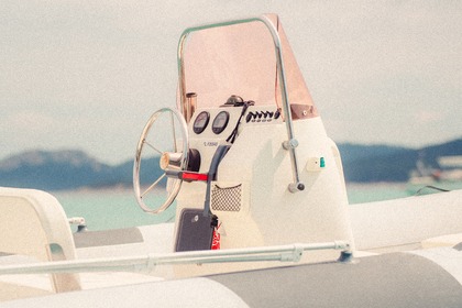 SEMI RIGIDE FLYER 575 115cv