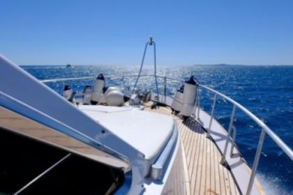 San Lorenzo 57 flybridge motor yacht