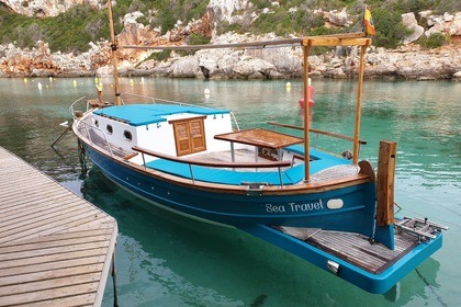 Charter Motorboat Menorquin Capeador Mahón