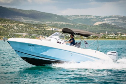 Rental Motorboat BENETEAU 750 FLYER SUNDECK Trogir
