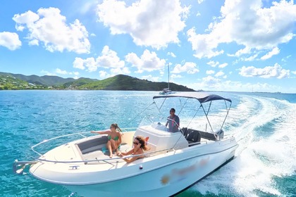 Hire Motorboat Pacific Craft Open 750 Sint Maarten