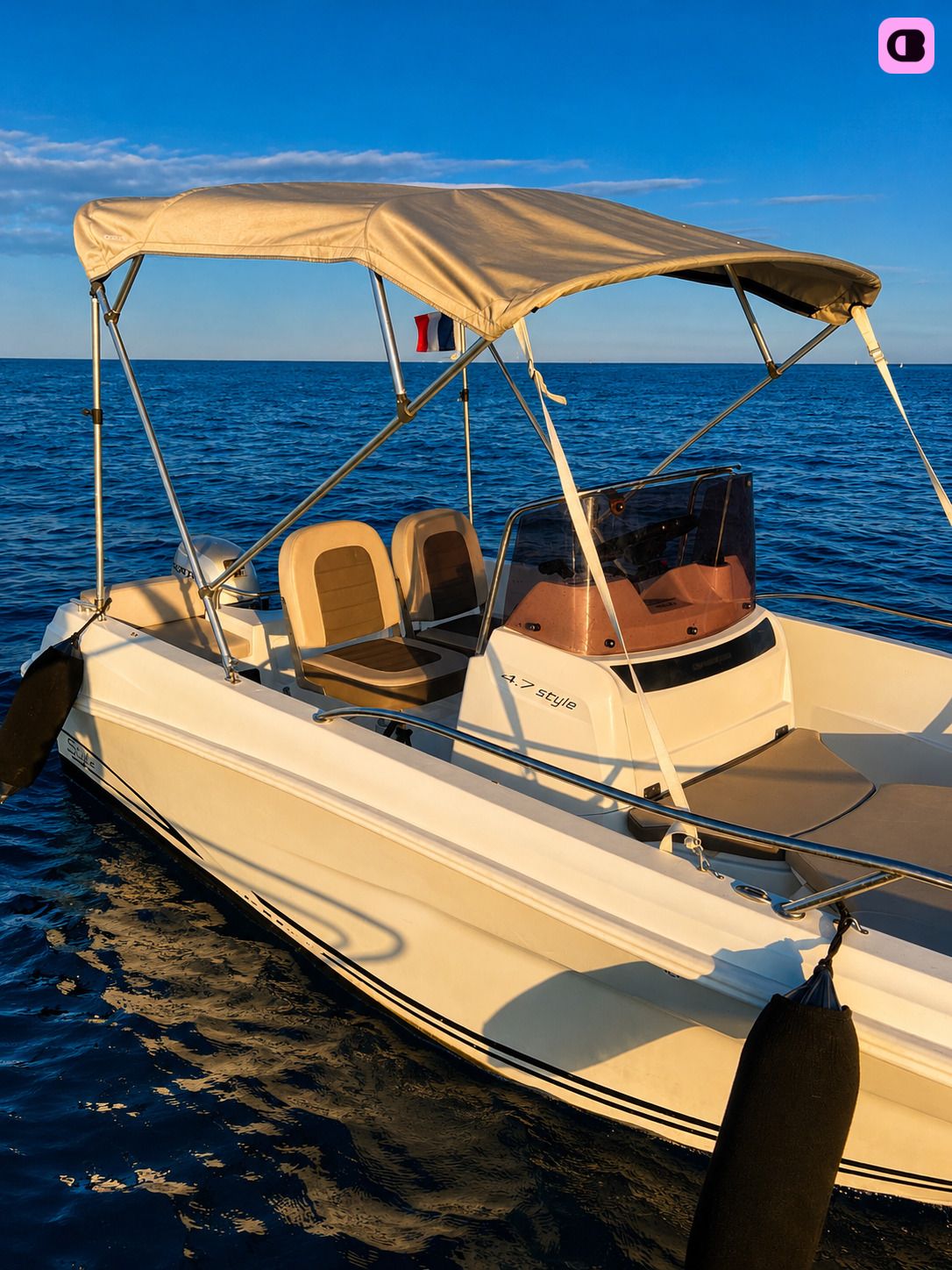 Bateau sans permis Jeanneau Cap Camarat 4.7 Cc 6cv 4