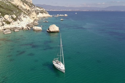 Escursione Una Giornata in Barca a Vela Cagliari - Beneteau Cyclades 39.3