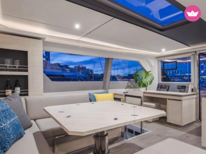 Catamaran Moorings 5000 15m 2