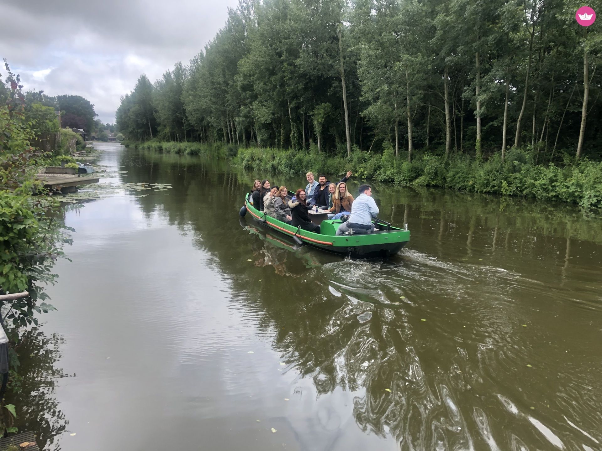 Bateau sans permis Onderdijker. Open stalen boot 12 personen 18cv 6