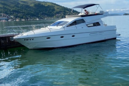 Hire Motorboat Intermarine 440 FULL GOLD Angra dos Reis