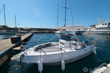 Noleggio Barca a motore Tancredi Blu Max 19pro Siracusa