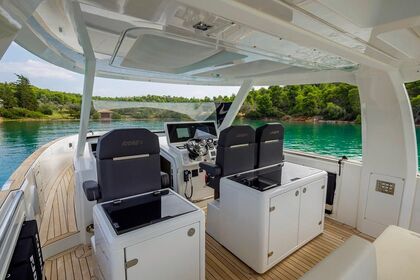 Charter Motorboat Fjord FJORD 41XL Coti-Chiavari