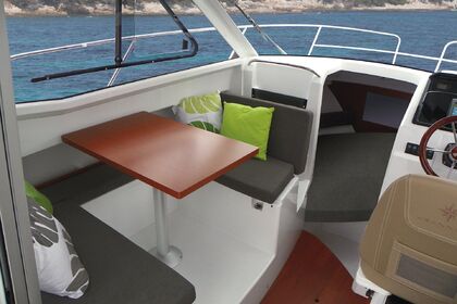 Jeaneau Merry Fisher 755