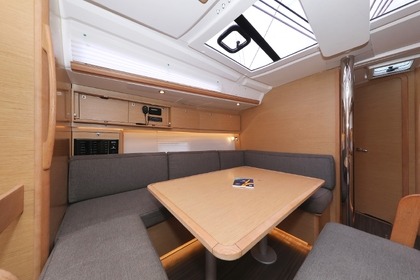 Verhuur Zeilboot Dufour Dufour 430 Vrulje